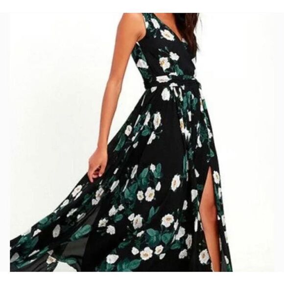 Lulu's Magnolia Blooms Black Floral
Print Maxi Dress size m - Picture 6 of 12